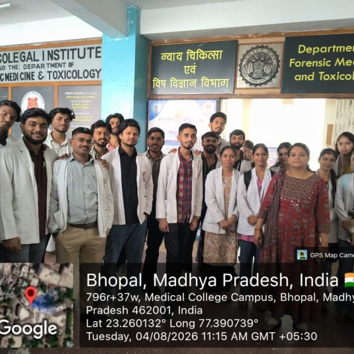 Post Mortem Visit to Gandhi Medical College, Bhopal by the Department of Forensic Medicine & Toxicology, Students of BHMS-II Prof.